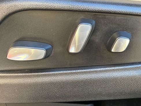 Used 2019 Cadillac XT5 Luxury image 13