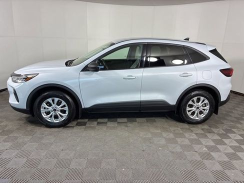 Certified 2025 Ford Escape Active AWD/4WD image 4