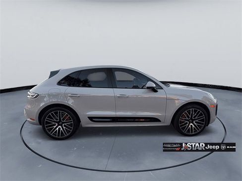 Used 2023 Porsche Macan GTS image 4