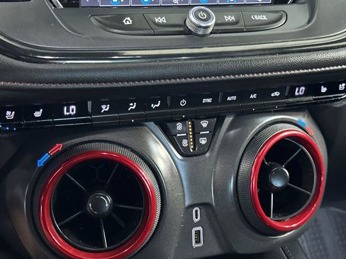 Used 2019 Chevrolet Blazer RS AWD/4WD image 24