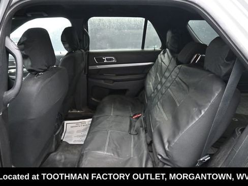 Used 2018 Ford Explorer XLT AWD/4WD image 14