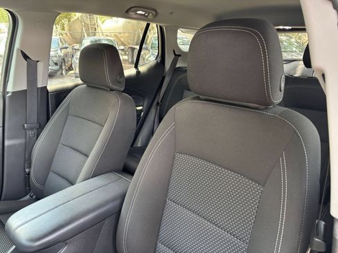 Used 2024 GMC Terrain SLE FWD image 35