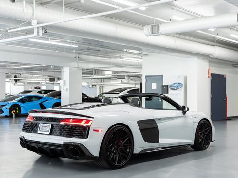 Used 2020 Audi R8 V10 performance AWD/4WD image 9