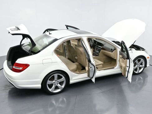 Used 2014 Mercedes-Benz C 250 Luxury image 33