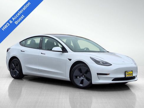 Used 2022 Tesla Model 3 Long Range AWD/4WD image 2