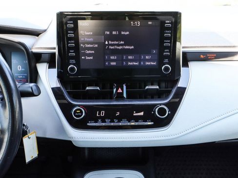 Used 2020 Toyota Corolla SE FWD image 25