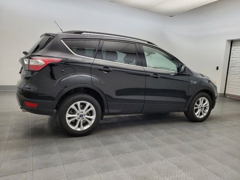 Used 2017 Ford Escape SE w/ SE Leather Comfort Package image 10