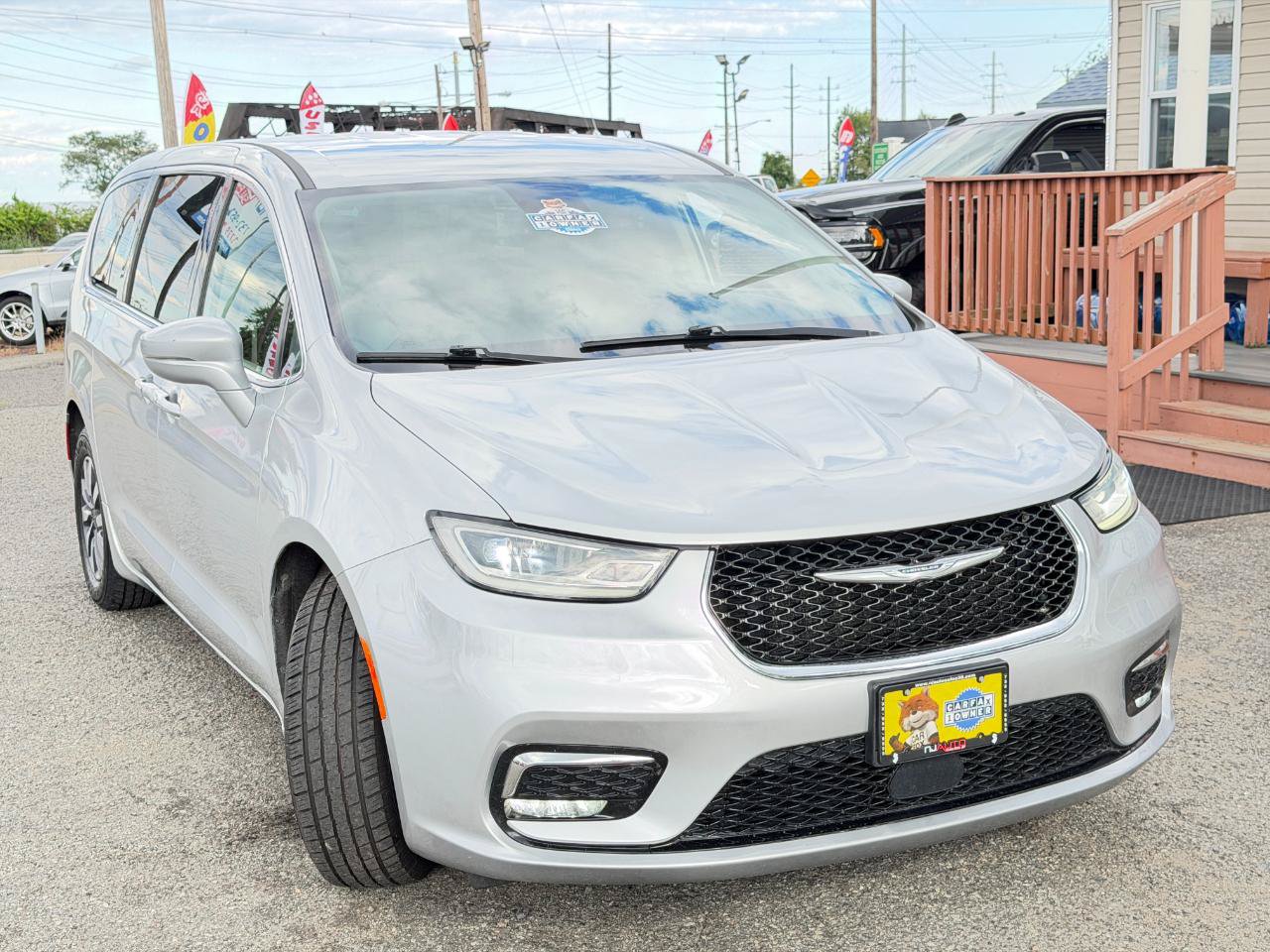 Used 2022 Chrysler Pacifica Touring-L FWD image 94