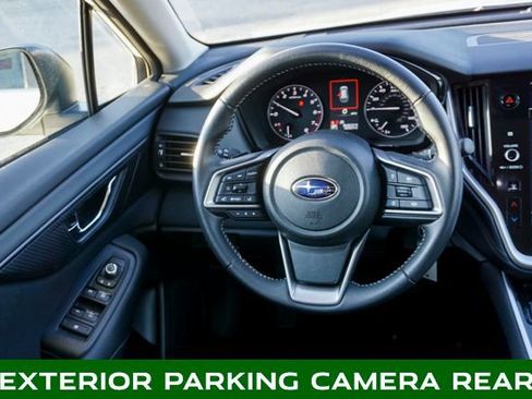 Used 2023 Subaru Outback Premium image 9