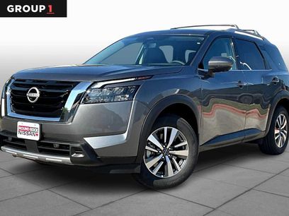 New 2025 Nissan Pathfinder SL