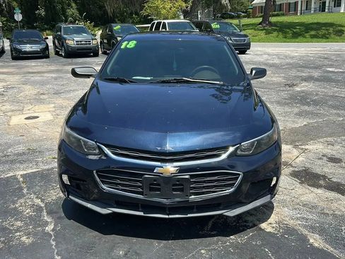 Used 2018 Chevrolet Malibu LS FWD image 2