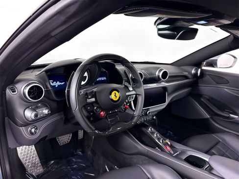 Certified 2020 Ferrari Portofino image 20