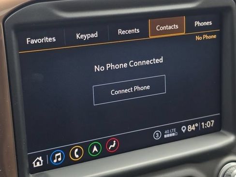Used 2020 Chevrolet Silverado 1500 High Country w/ Technology Package AWD/4WD image 10