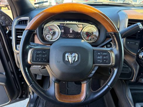 Used 2022 RAM 2500 Limited AWD/4WD image 17