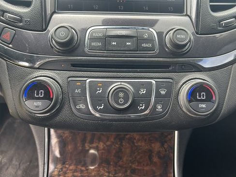 Used 2014 Chevrolet Impala LT image 14