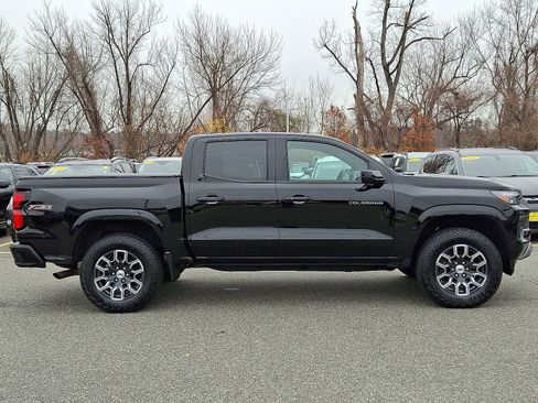 Used 2024 Chevrolet Colorado Z71 w/ Z71 Convenience Package 2 image 7