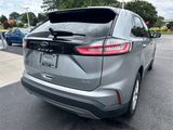 Used 2023 Ford Edge SEL image 3