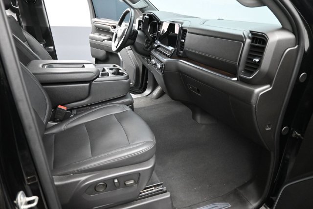 Used 2024 GMC Sierra 1500 SLT AWD/4WD image 27
