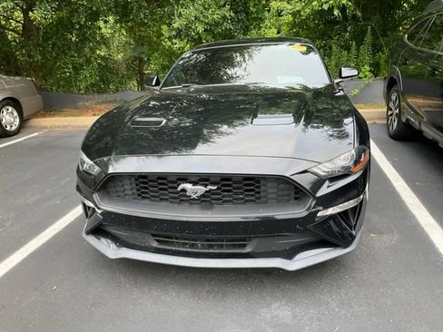 Used 2020 Ford Mustang Premium RWD image 11