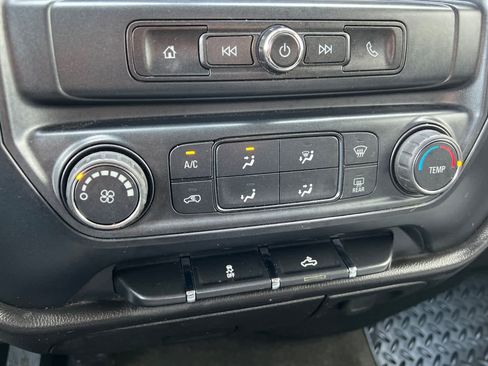 Used 2017 Chevrolet Silverado 1500 Custom image 22