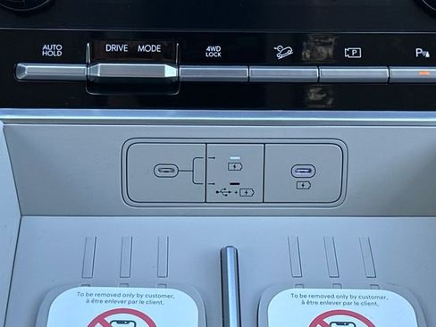 New 2026 Hyundai Santa Fe SE image 23