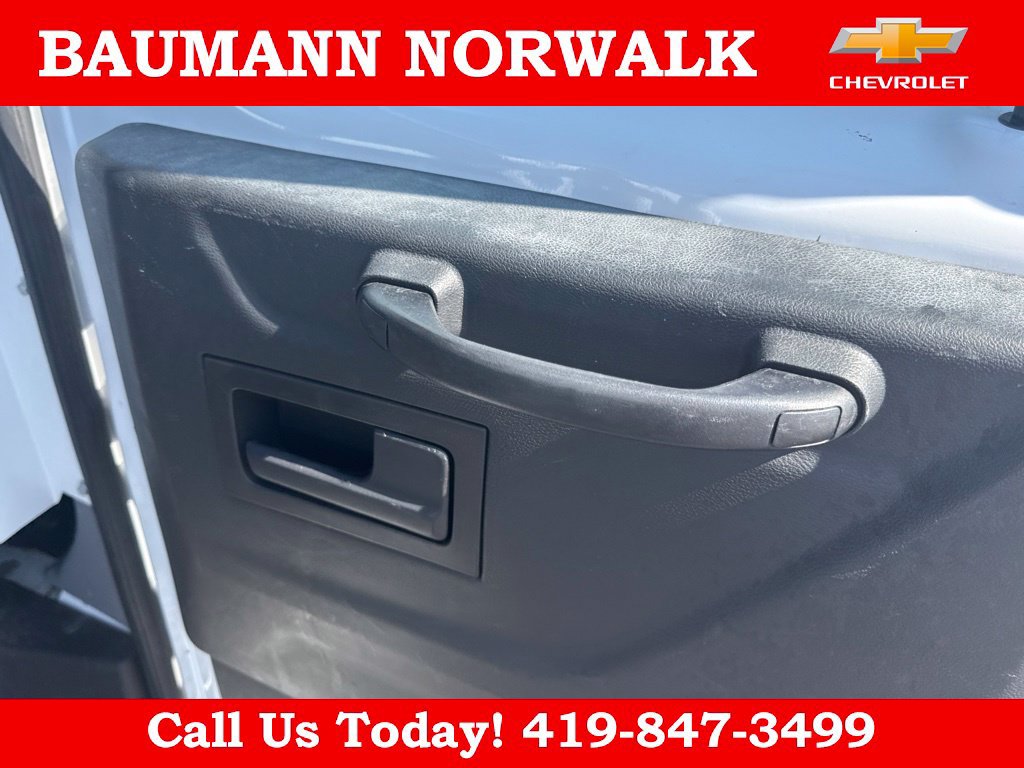 Used 2015 Ford Transit 250 130 Low Roof w/ Exterior Upgrade Package RWD image 33