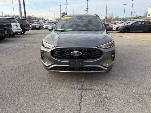 Used 2023 Ford Escape ST-Line Select image 2
