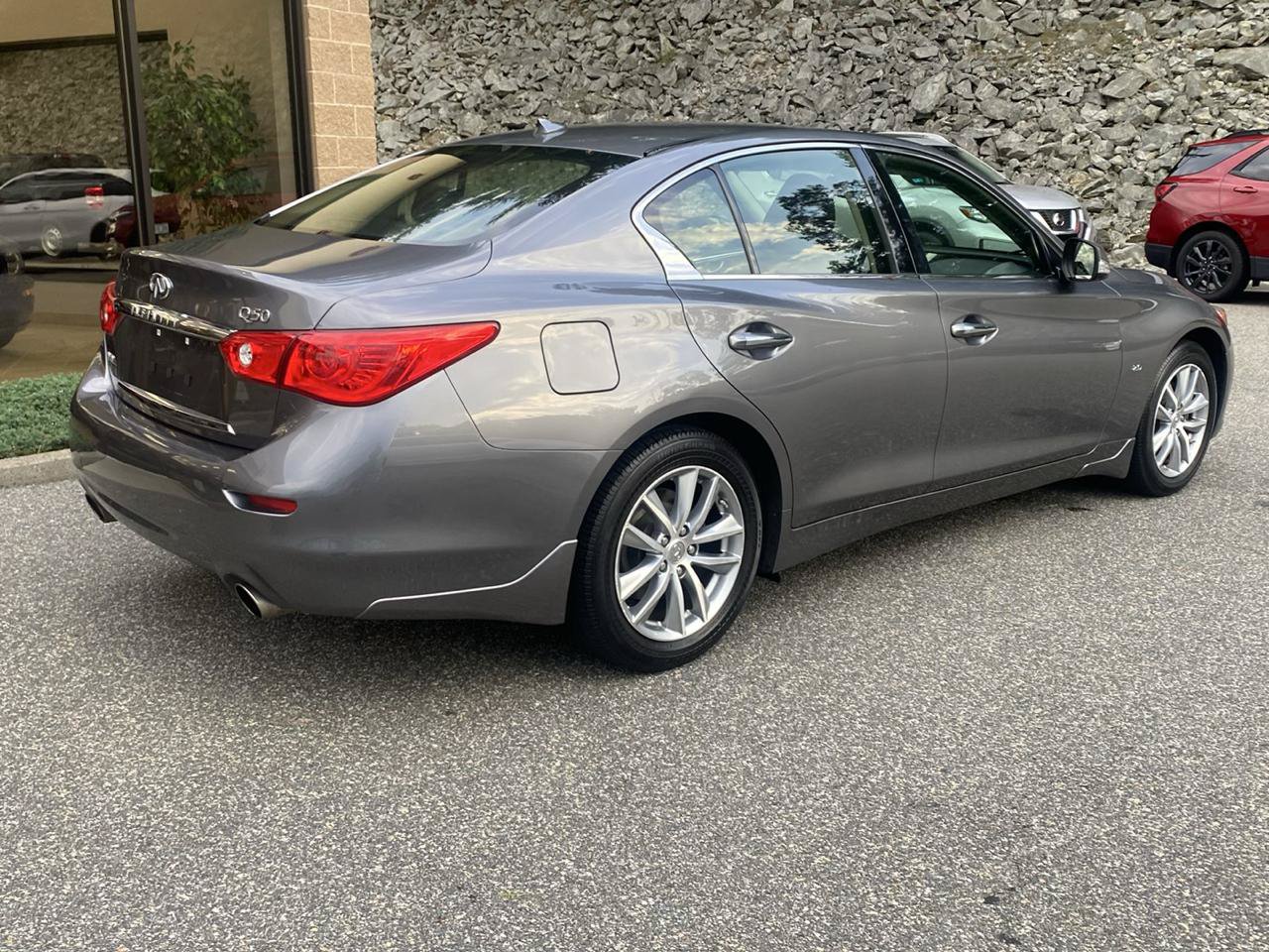 Used 2016 INFINITI Q50 Premium w/ 2.0T Premium Plus Package AWD/4WD image 2