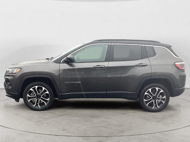 Certified 2023 Jeep Compass Limited AWD/4WD image 2