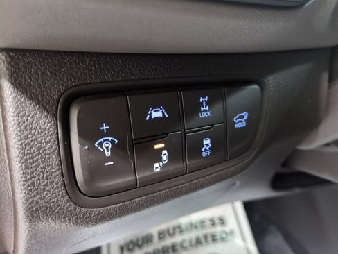 Used 2019 Hyundai Santa Fe AWD image 18