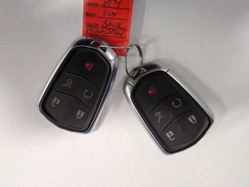 Certified 2023 Cadillac XT4 Premium Luxury w/ Cold Weather Package image 37