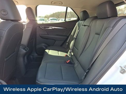 Used 2023 Buick Envision Essence image 18