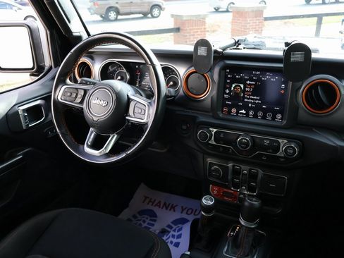 Used 2021 Jeep Gladiator Mojave image 13