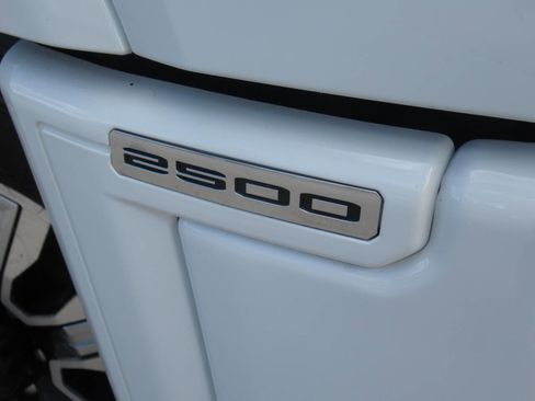 Used 2024 GMC Sierra 2500 Denali w/ Denali Reserve Package AWD/4WD image 4