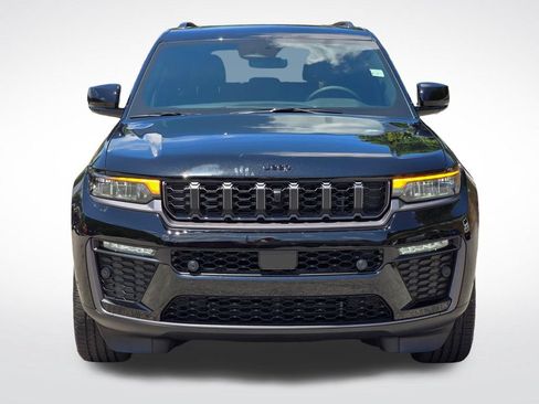 New 2026 Jeep Grand Cherokee Limited AWD/4WD image 16