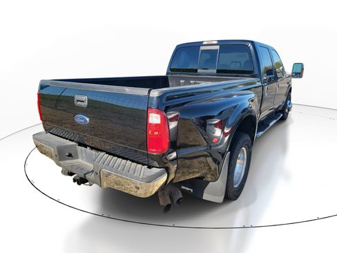 Used 2009 Ford F350 Lariat image 4