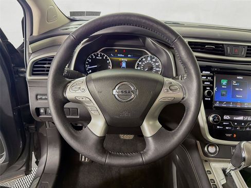 Used 2018 Nissan Murano SL w/ Cargo Package AWD/4WD image 3