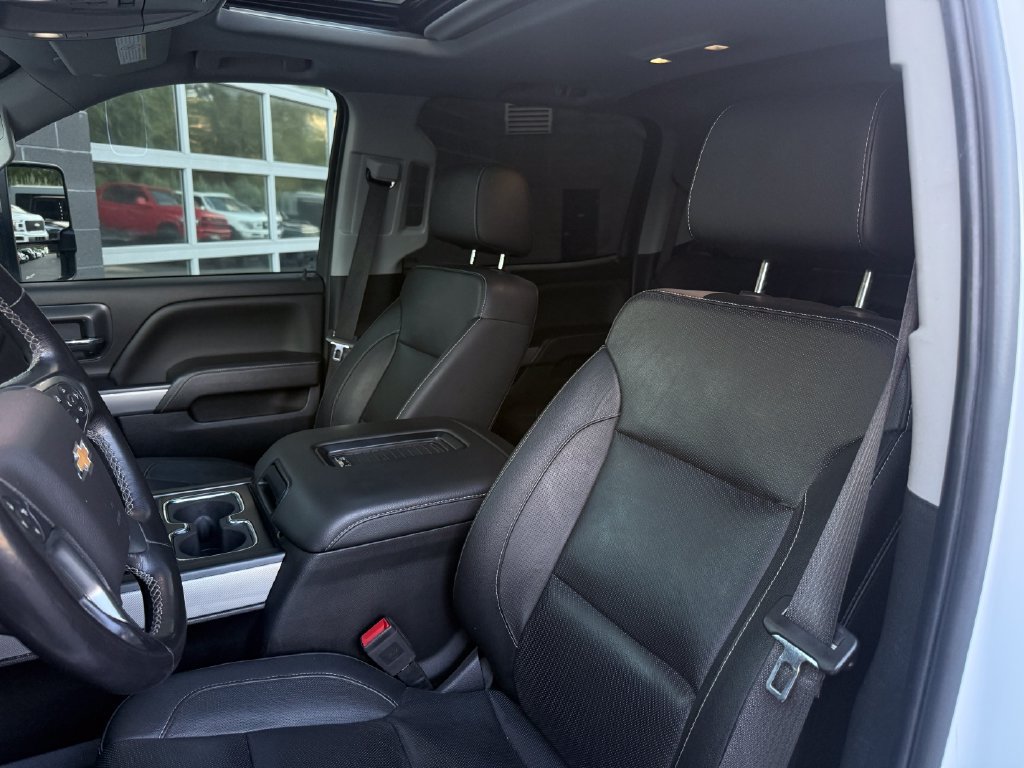 Used 2019 Chevrolet Silverado 2500 LTZ w/ Z71 Package, Off-Road AWD/4WD image 21