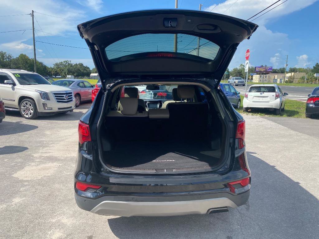 Used 2017 Hyundai Santa Fe Sport w/ 2.4L Tech Package 04 FWD image 17