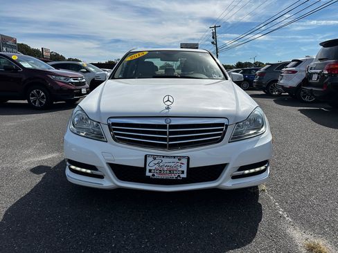 Used 2013 Mercedes-Benz C 300 4MATIC Sedan image 2