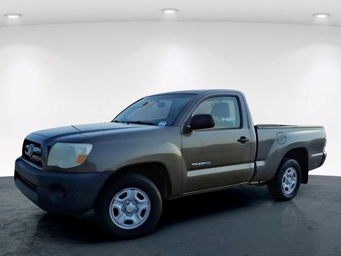 Used 2009 Toyota Tacoma 2WD Regular Cab image 2