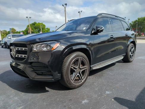 Used 2023 Mercedes-Benz GLS 450 4MATIC image 3