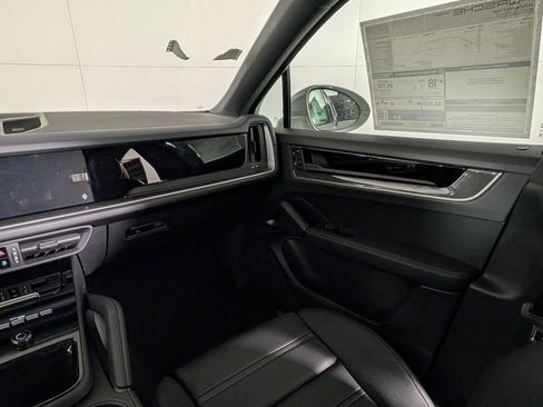 New 2026 Porsche Cayenne S image 23