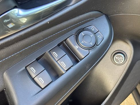 Used 2024 Buick Envista Sport Touring w/ Convenience I Package FWD image 13