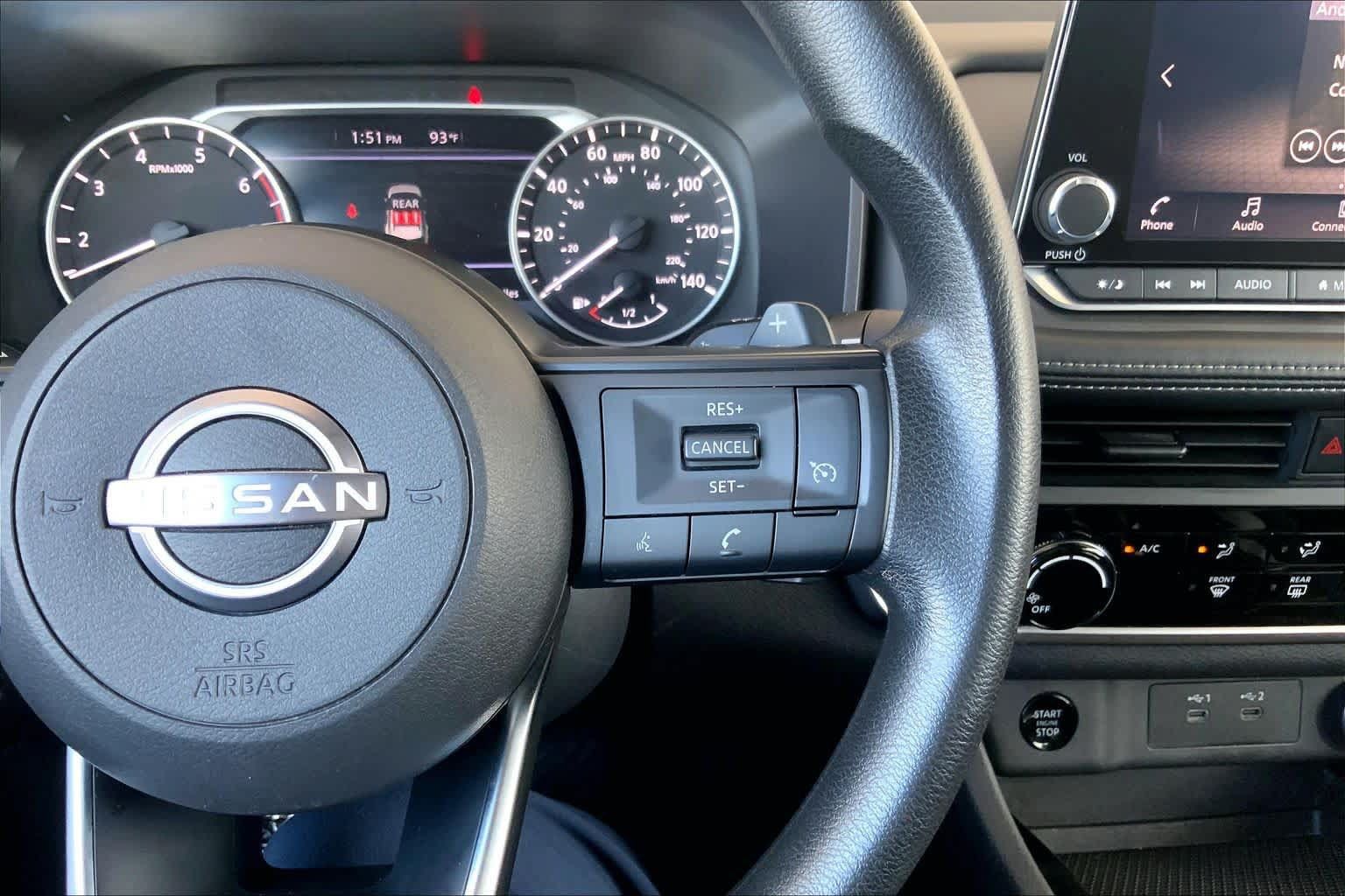 Used 2024 Nissan Rogue S AWD/4WD image 25