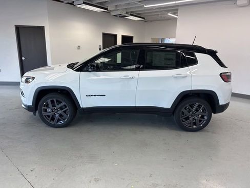 New 2026 Jeep Compass Limited image 4