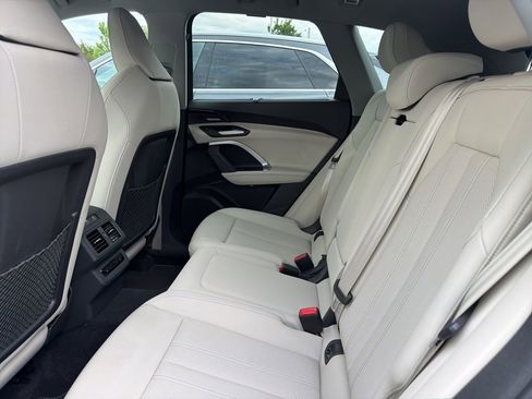 Used 2025 Audi Q5 Prestige AWD/4WD image 16