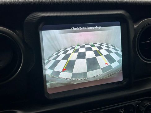 Certified 2021 Jeep Wrangler Sport image 19