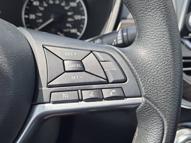 Used 2025 Nissan Altima 2.5 SV FWD image 21