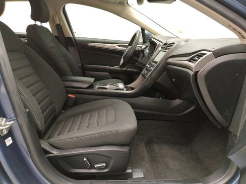 Used 2019 Ford Fusion SE image 21